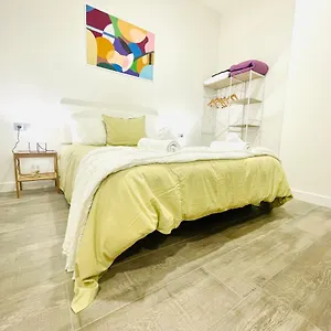 Comodo, Moderno Y Bien Situado P3 , Malaga Spain